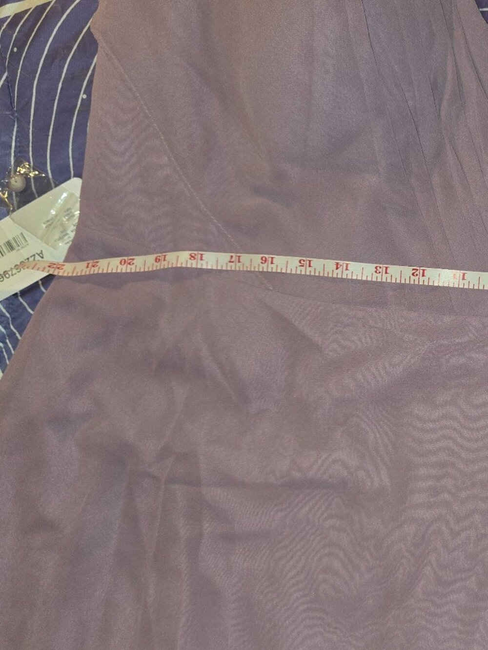 Gown - Picture 3 of 6